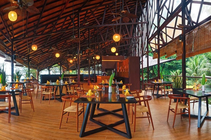 Borneo Eagle Resort