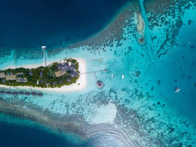 V Villas Maldives At Mirihi