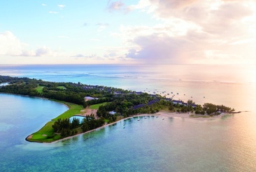 Paradis Beachcomber Golf Resort & Spa